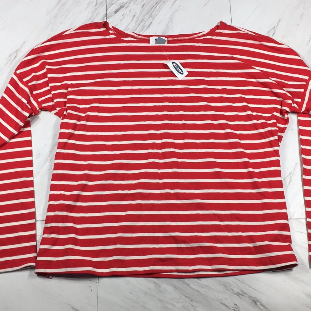 ⭐️ NWT M OLD NAVY RED STRIPED TOP